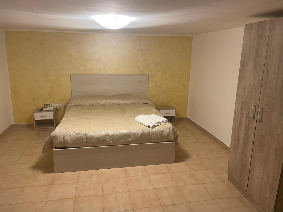 Casa Vacanza Al Solito Posto ปอมเปอี ภายนอก รูปภาพ