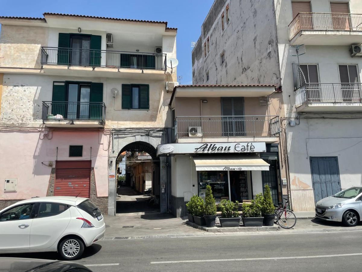 Casa Vacanza Al Solito Posto ปอมเปอี ภายนอก รูปภาพ